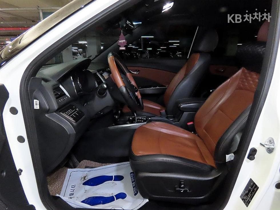 KG Mobility Tivoli 아머1.6 Gasoline 기어 에디션 2WD - 6