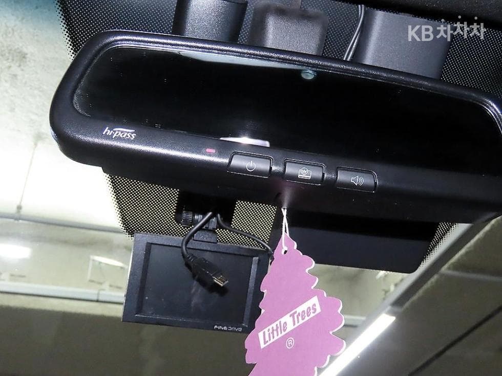 KG Mobility Tivoli 아머1.6 Gasoline 기어 에디션 2WD - 16