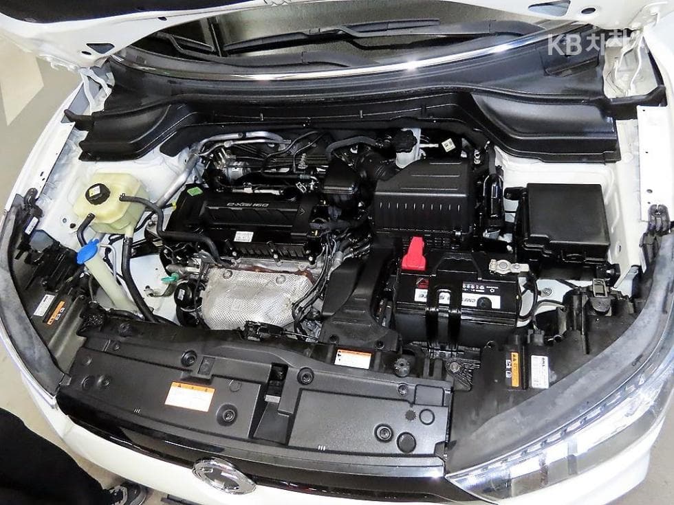KG Mobility Tivoli 아머1.6 Gasoline 기어 에디션 2WD - 18
