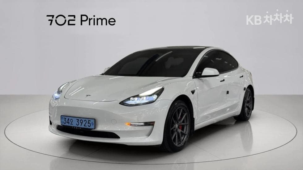 테슬라 Model 3 Long Range - Image 1