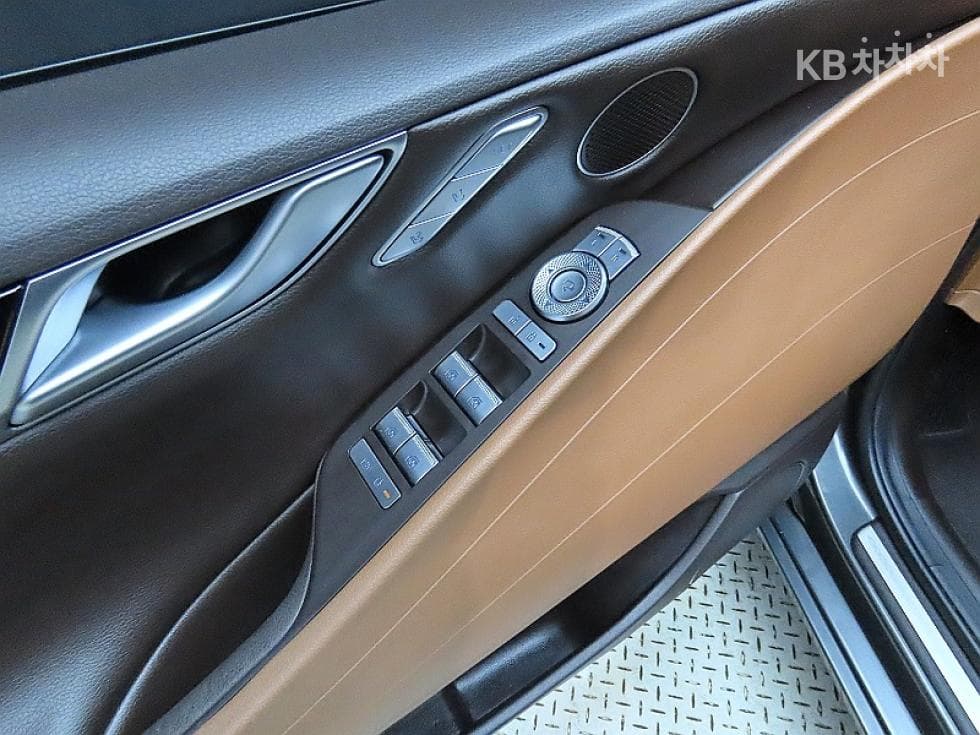 Genesis G80(RG3)2.5 Turbo Gasoline Direct Injection 2WD - 13