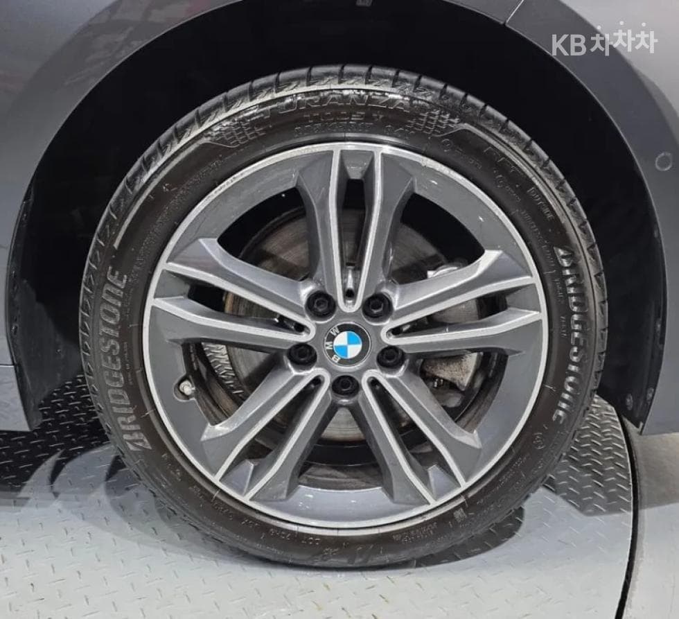 BMW 1시리즈 (F40)118d Sport Line - 5