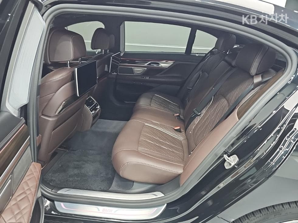 BMW 7시리즈 (G11)730Ld xDrive Design Pure Excellence - 12