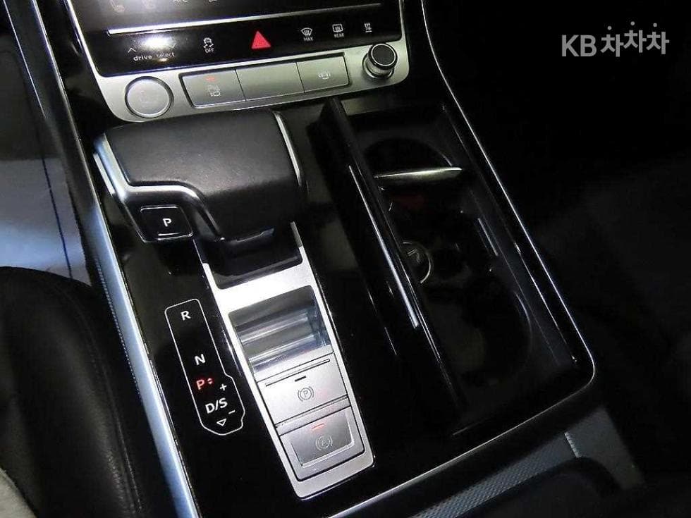 Ауди Q83.0 45 Турбо Дизел Инжекция Quattro Premium - 12