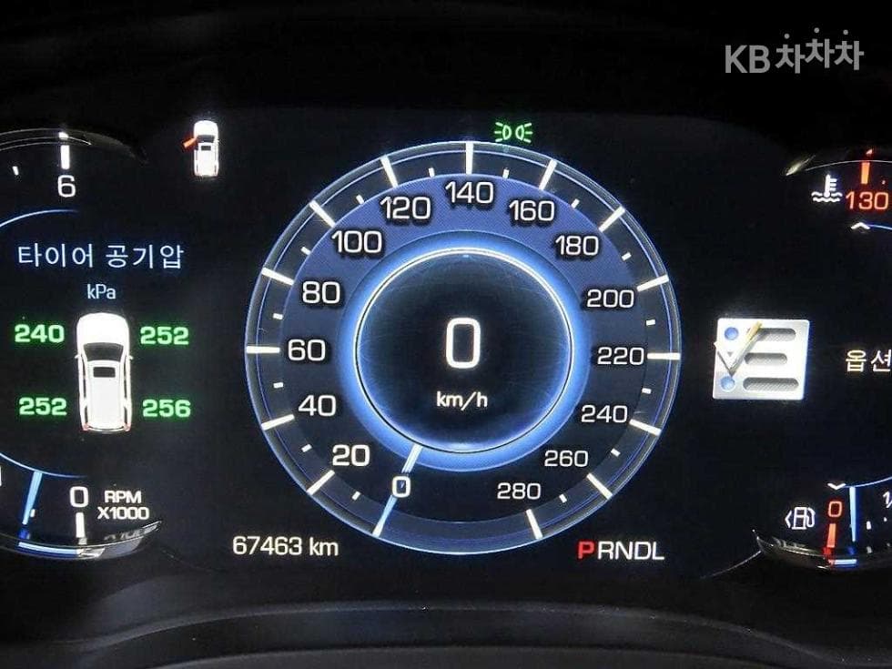 캐딜락 ESCALADE(4-то поколение)6.2 V8 - 9