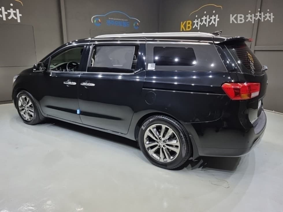 Киа All New Канивал9-местен 2.2 Дизел Noblesse - 4