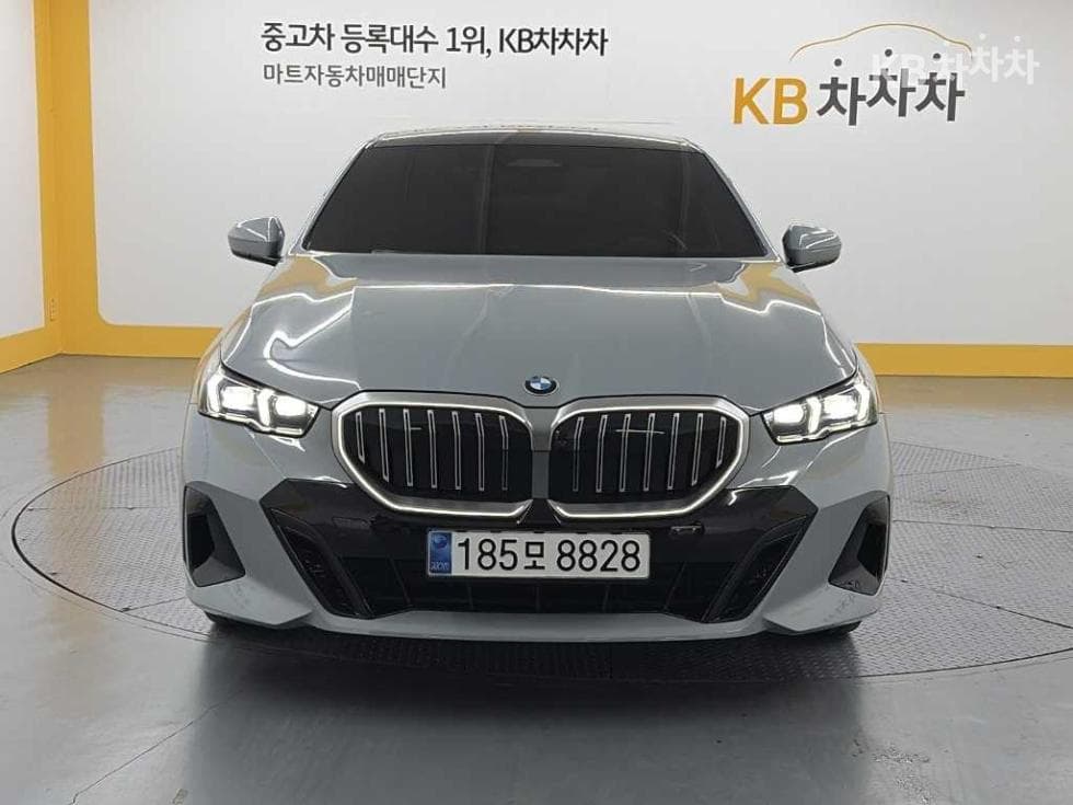 BMW New5 Series(G60)530i xDrive M Sport - 2