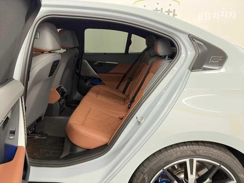 BMW New5 Series(G60)530i xDrive M Sport - 11