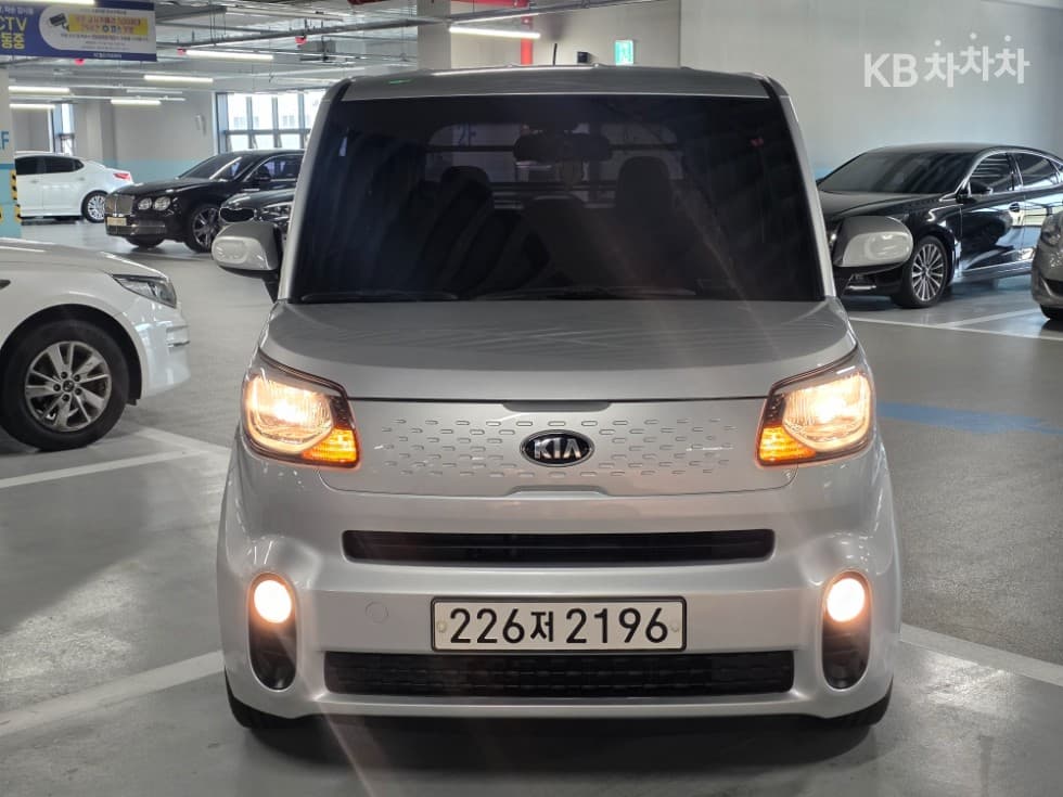 Киа The New (фейслифт) Рей (ван) Ван 1.0 Бензин Ван 2-местен Висок клас - Image 1
