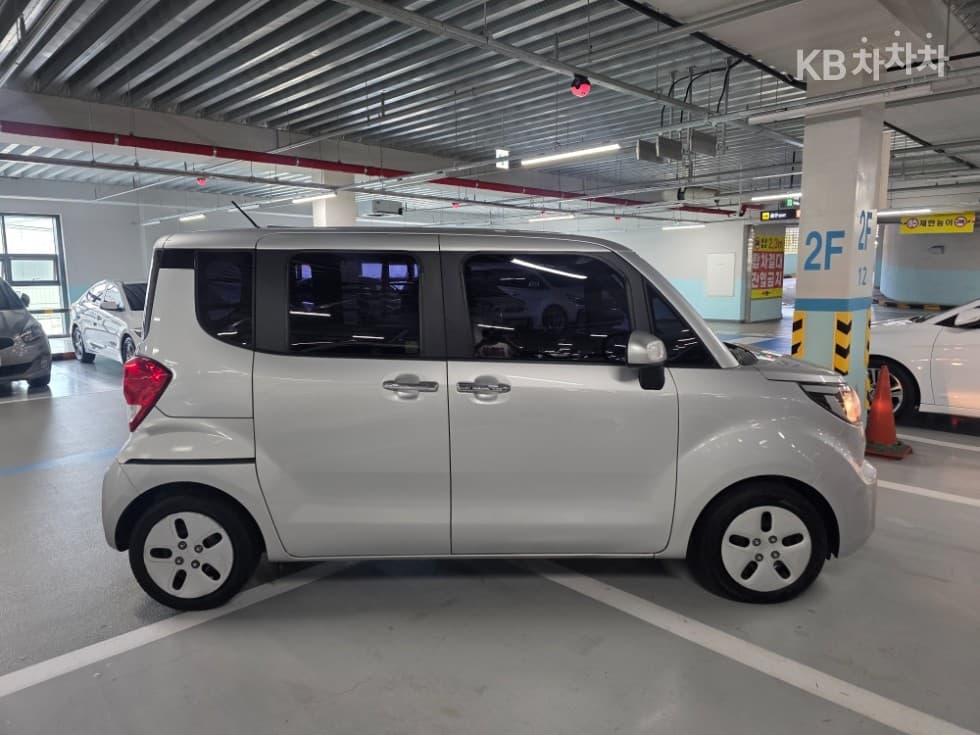 Киа The New (фейслифт) Рей (ван) Ван1.0 Бензин Ван 2-местен Висок клас - 3
