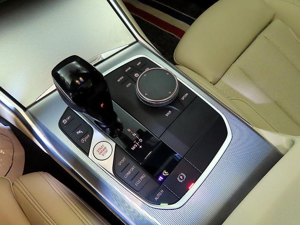 BMW 3 Series (G20)320d xDrive M Sport Package - 12