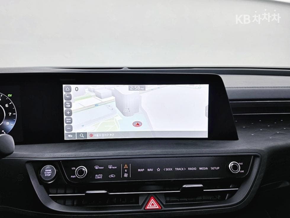 Киа K8 Хибрид1.6 Турбо Signature - 12