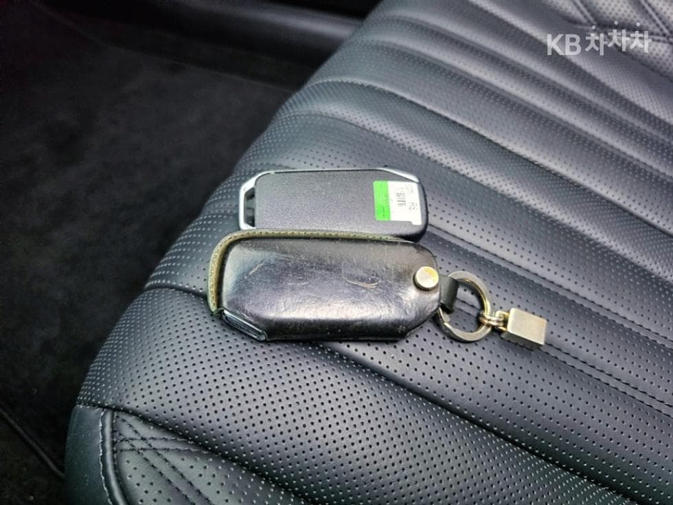 Киа K8 Хибрид1.6 Турбо Signature - 18