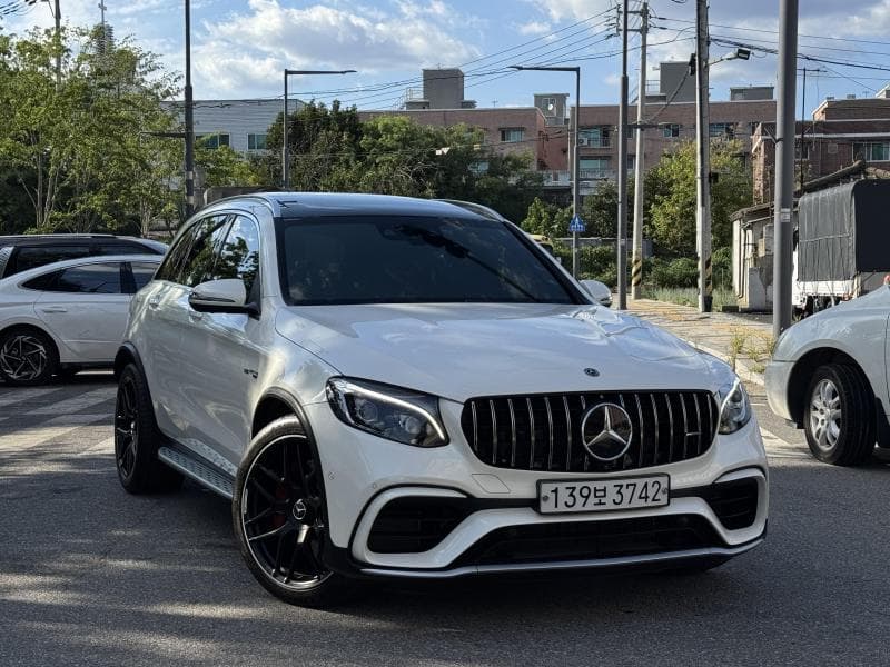 Mercedes-Benz GLC(X253) 63 AMG 4Matic+ - Image 1