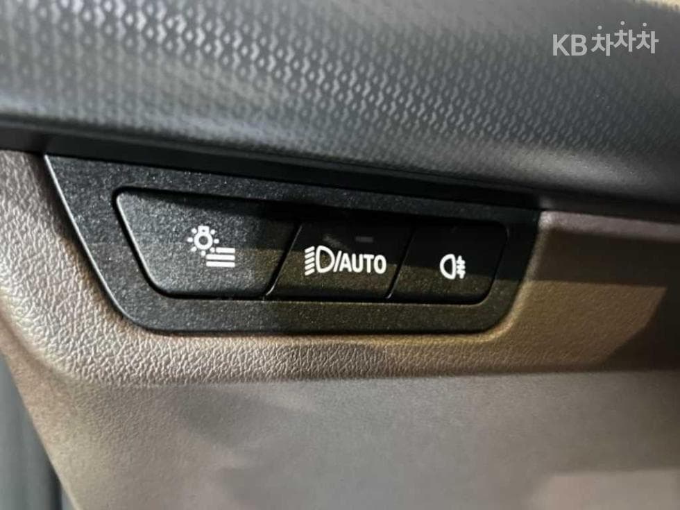 BMW X1(U11)sDrive20i M Sport - 19