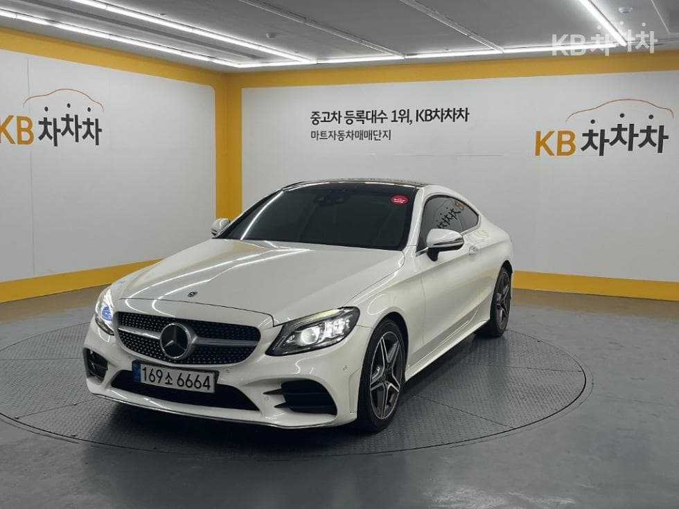 Mercedes-Benz The New (фейслифт) C-КласC200 Coupe - 4