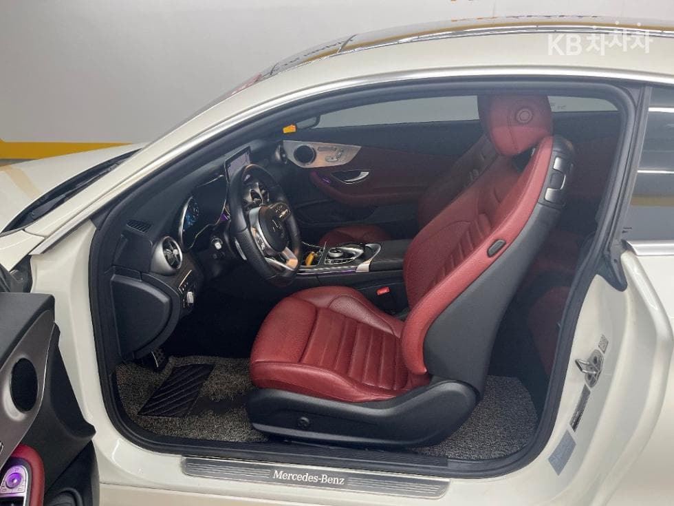 Mercedes-Benz The New (фейслифт) C-КласC200 Coupe - 5