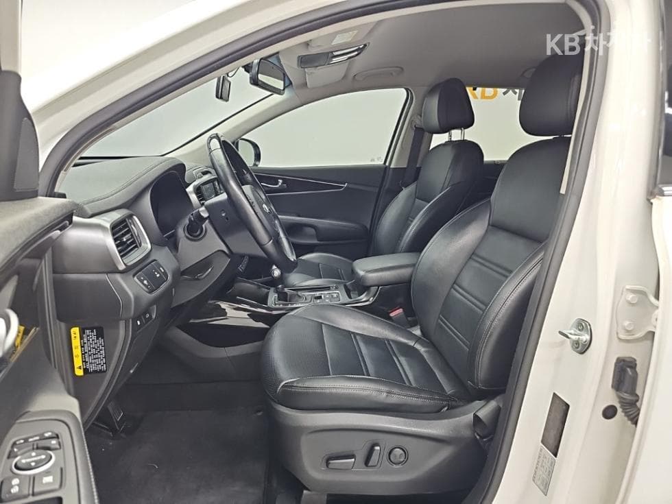 Киа All NewSorentoДизел 2.0 2WD Noblesse - 11