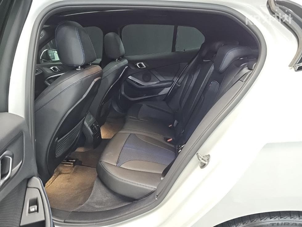 BMW 1시리즈 (F40)120i M Sport - 12