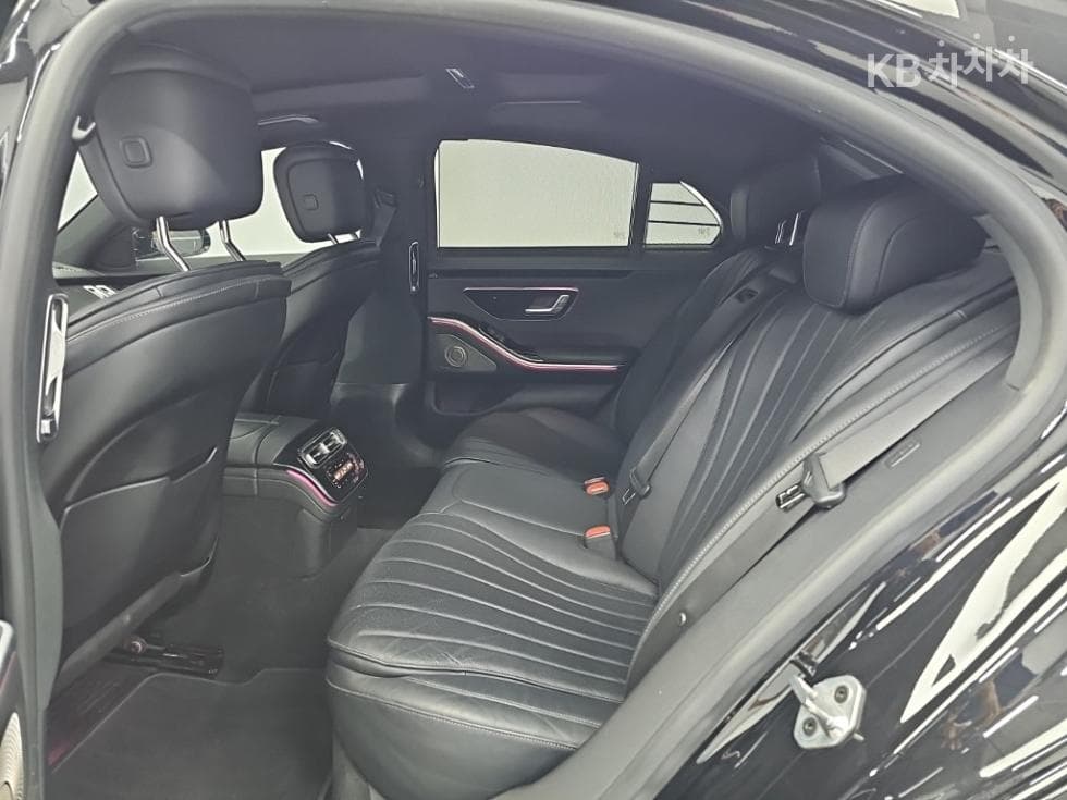 Mercedes-Benz Нов S-КласS350 d W222 - 12