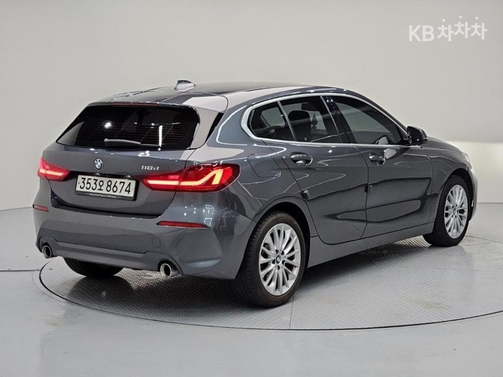 BMW 1시리즈 (F40)118d Joy First Edition - 4
