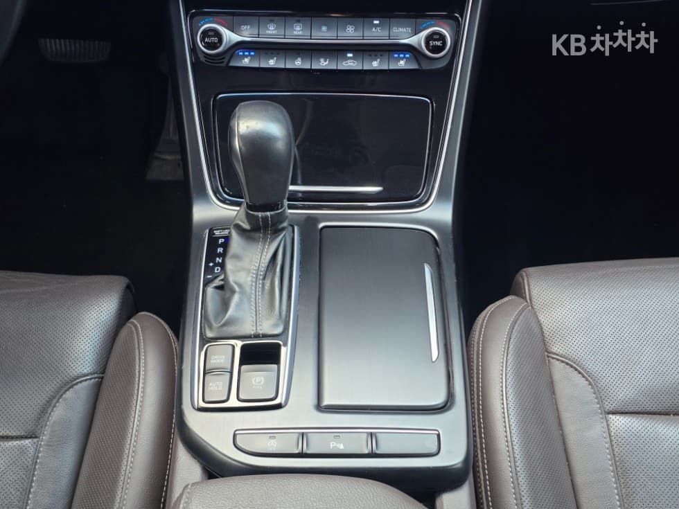 Хюндай Grandeur (Azera)IGДизел 2.2 Premium Специал (специален признак/издание) - 13