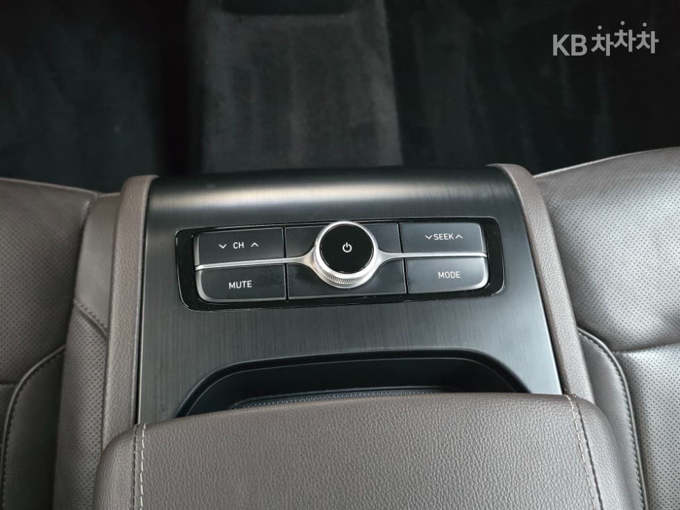 Хюндай Grandeur (Azera)IGДизел 2.2 Premium Специал (специален признак/издание) - 14