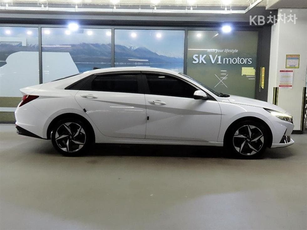 Hyundai All New Avante (Elantra)(CN7)1.6 LPi Smart - 3