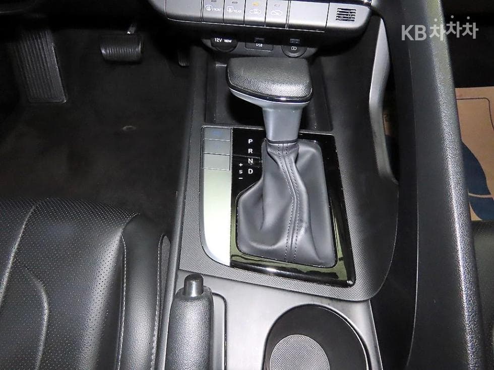 Hyundai All New Avante (Elantra)(CN7)1.6 LPi Smart - 12