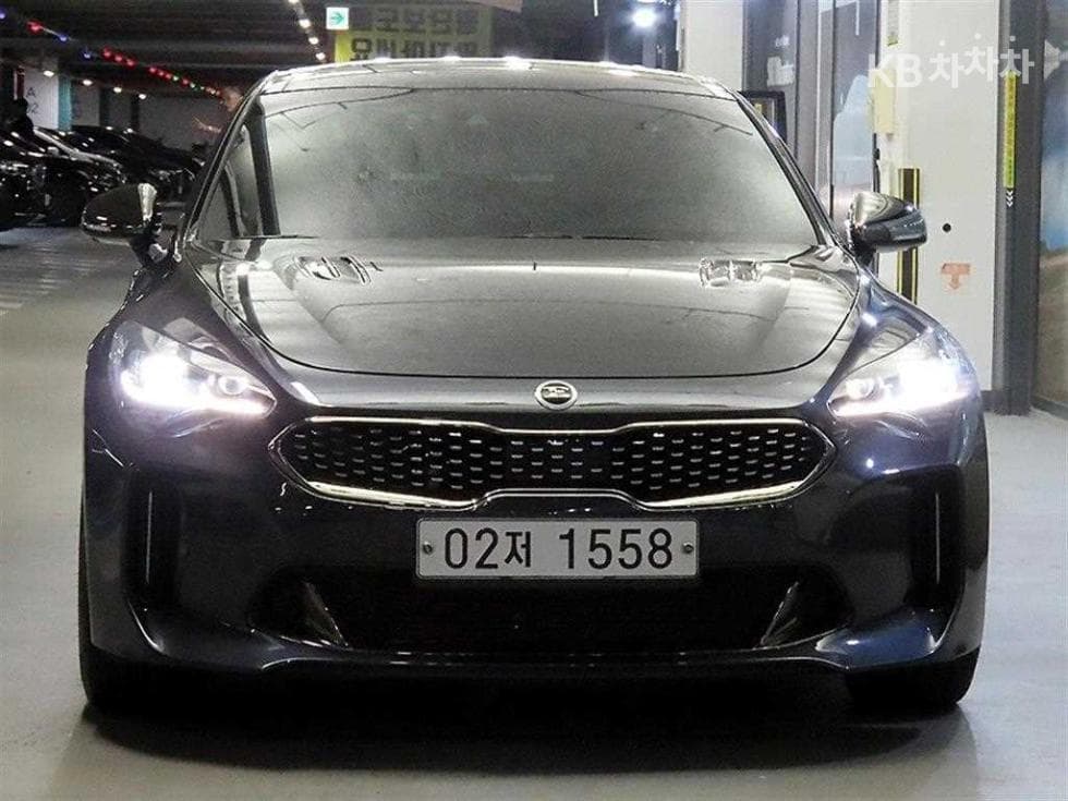 Kia Stinger3.3 Turbo 4WD GT - 2