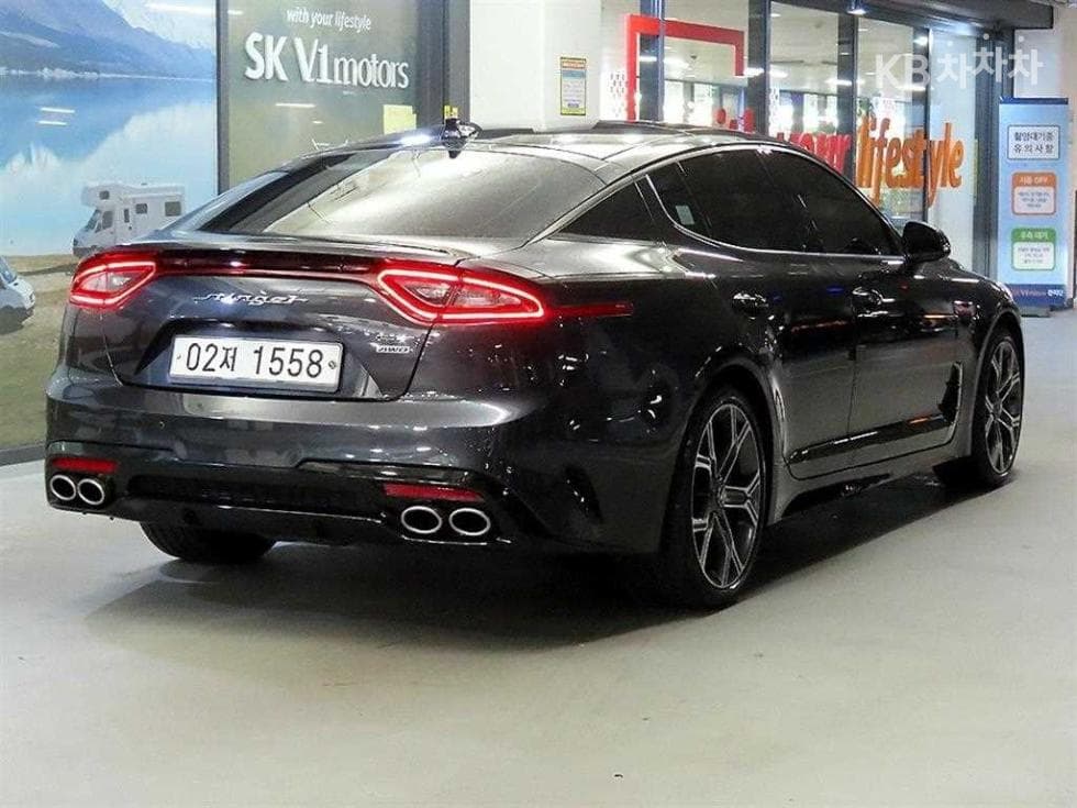 Kia Stinger3.3 Turbo 4WD GT - 4
