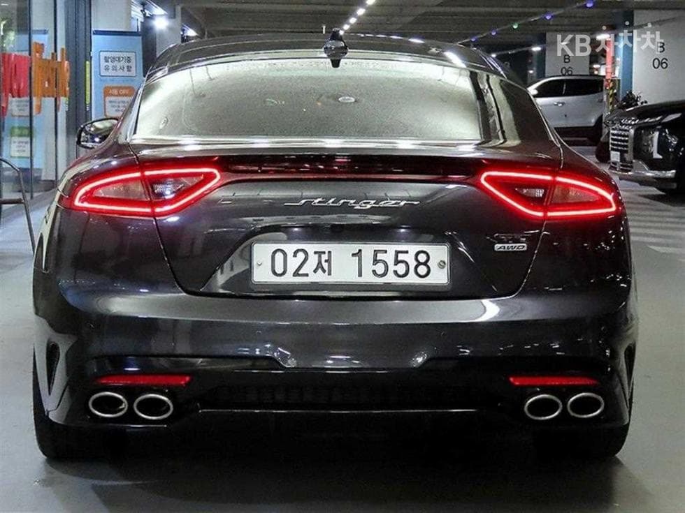 Kia Stinger3.3 Turbo 4WD GT - 5