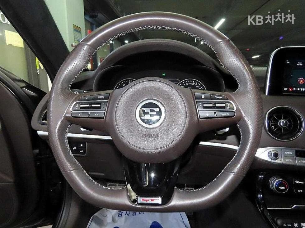 Kia Stinger3.3 Turbo 4WD GT - 8