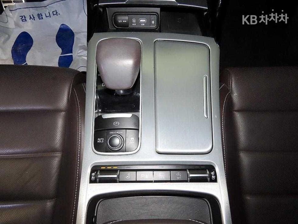Kia Stinger3.3 Turbo 4WD GT - 12