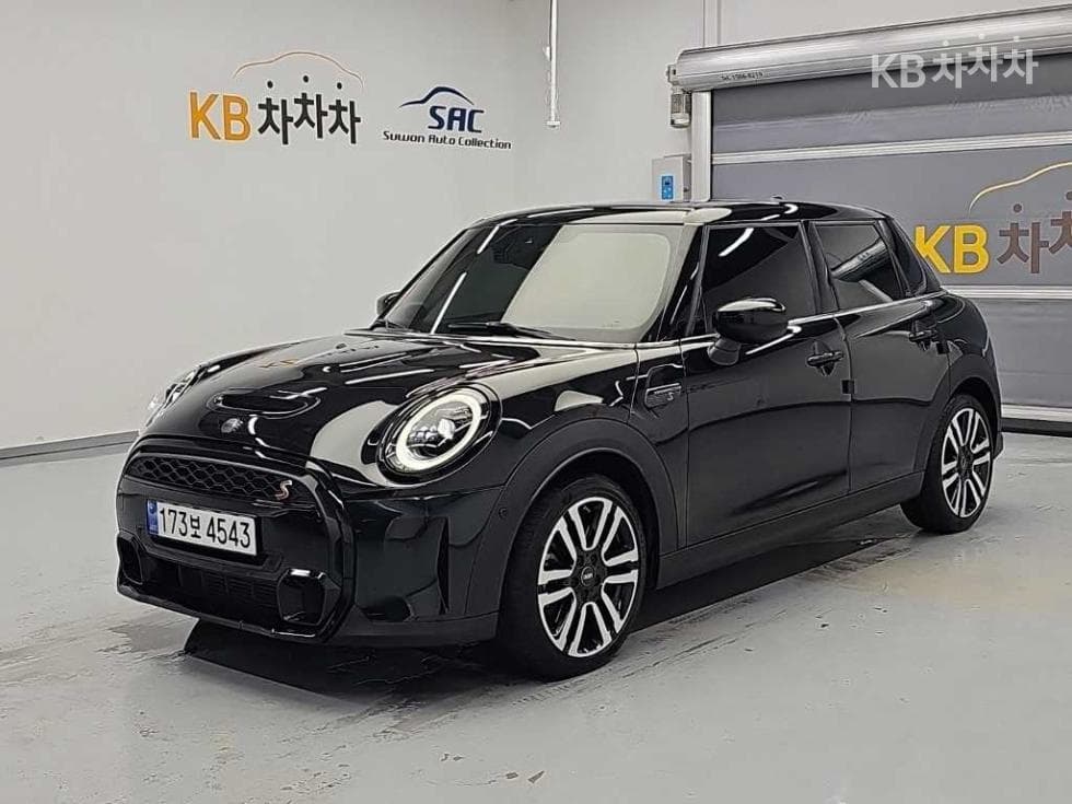 Мини Cooper 5-врати S 2.0 Classic Стандартен - Image 1