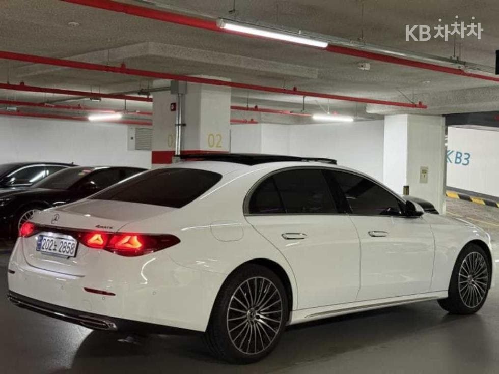 Mercedes-Benz E-클래스 (W214)E450 4MATIC Exclusive - 2