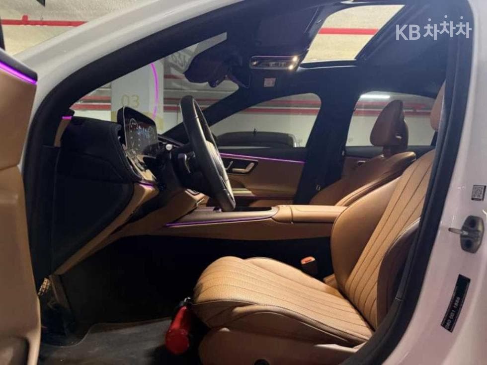Mercedes-Benz E-클래스 (W214)E450 4MATIC Exclusive - 9