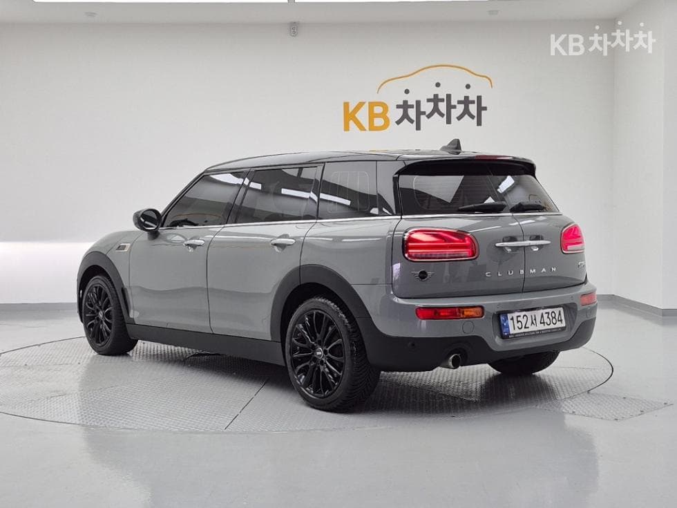 Мини 클럽맨 Второ поколение1.5 Cooper High Trim - 3