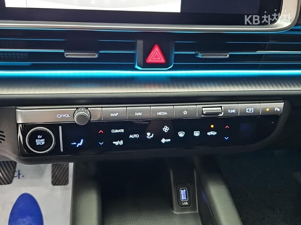 Хюндай IONIQ 6(CE)Long Range Exclusive - 10