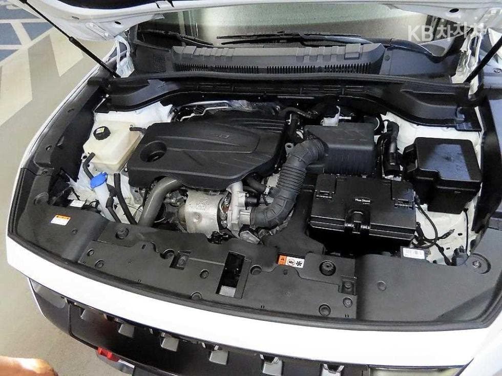 КейДжи Мобилити 토레스(J100)1.5 GDI Турбо T5 - 17