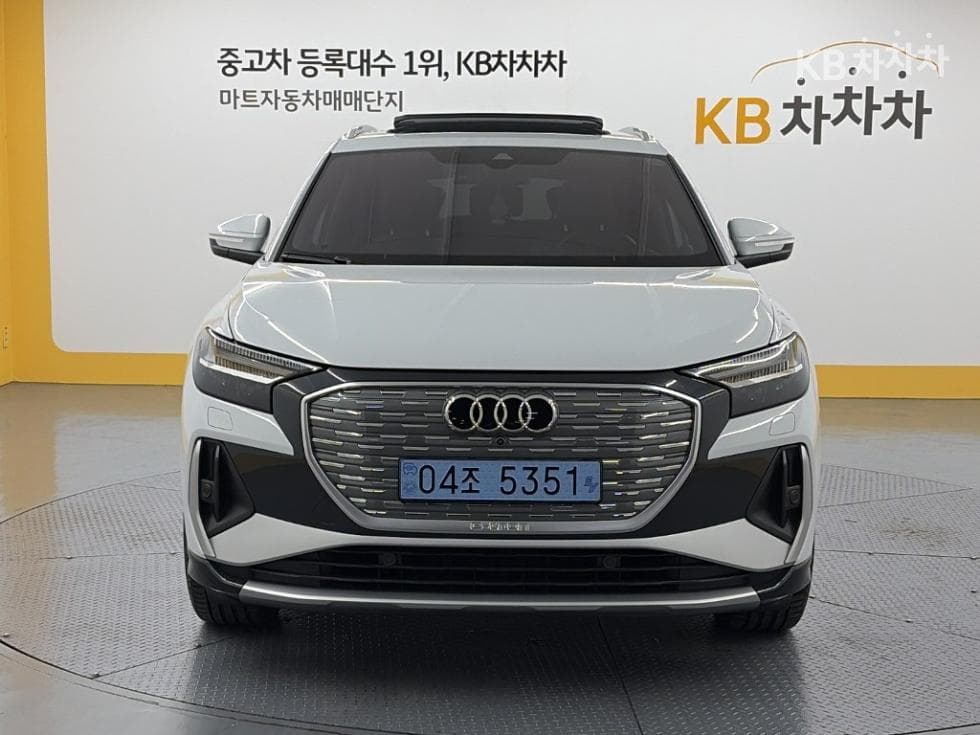 Ауди Q4 e-tron45 Premium - 2
