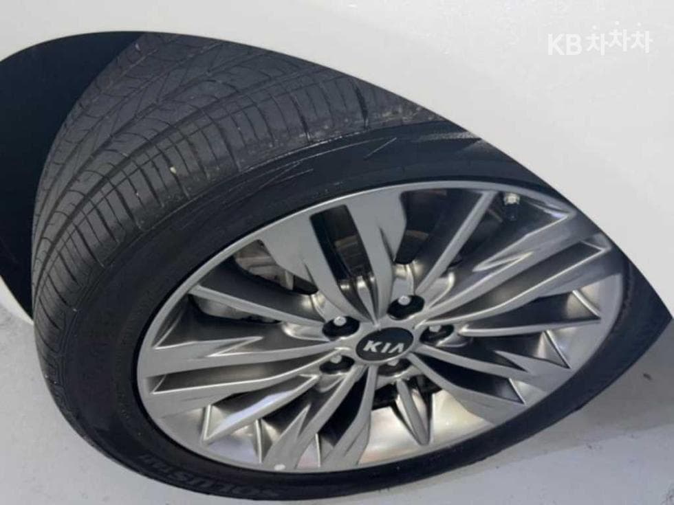 Киа The New (фейслифт) K5 Второ поколение2.0 Бензин Местен텔리전트 - 20