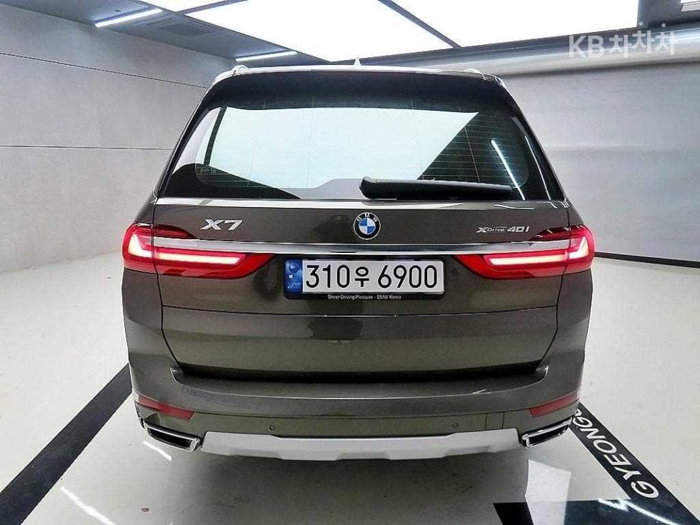 BMW X7(G07)xDrive 40i 디자Местен퓨어 Ексел런스 7-местен (Лимузин) - 3