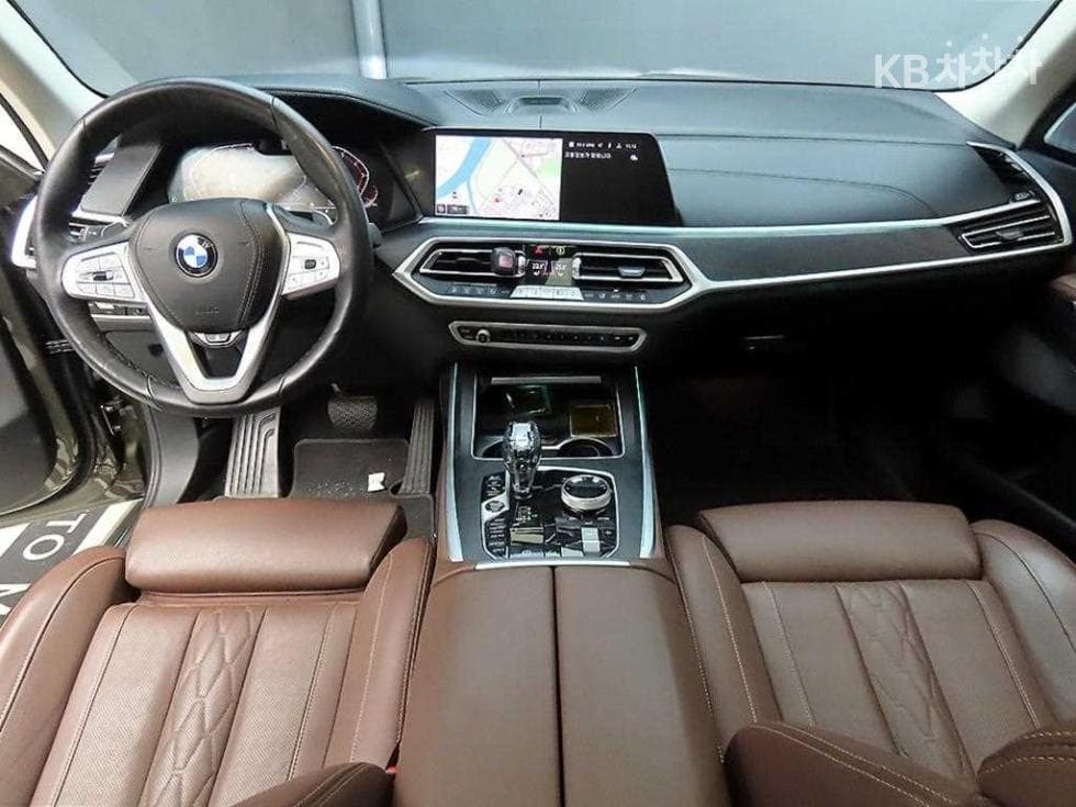BMW X7(G07)xDrive 40i 디자Местен퓨어 Ексел런스 7-местен (Лимузин) - 7