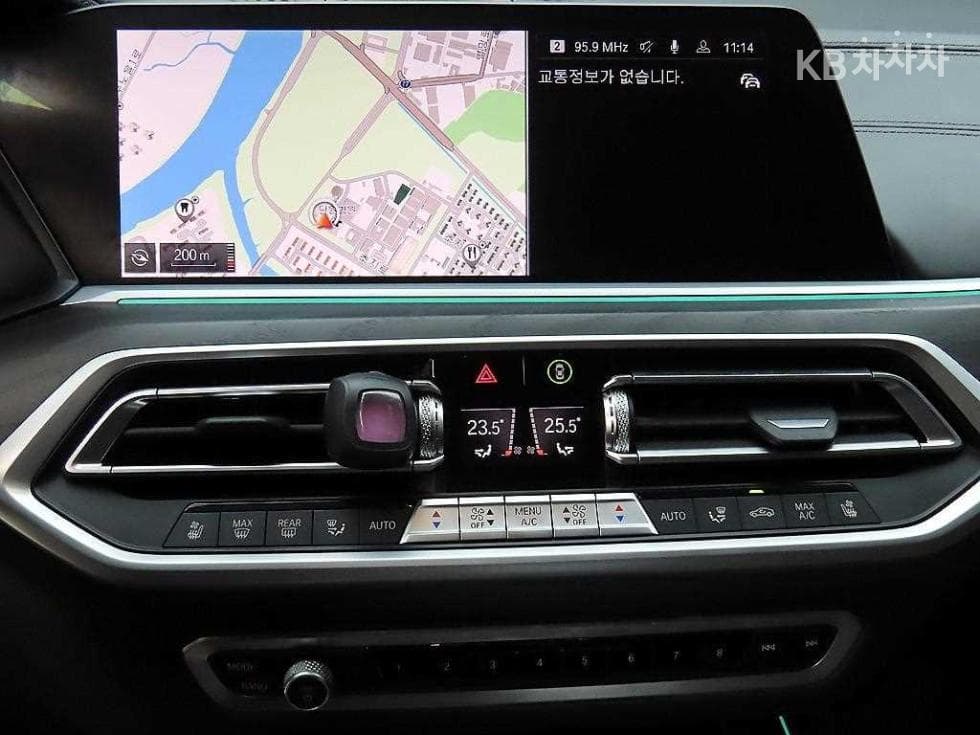 BMW X7(G07)xDrive 40i 디자Местен퓨어 Ексел런스 7-местен (Лимузин) - 13