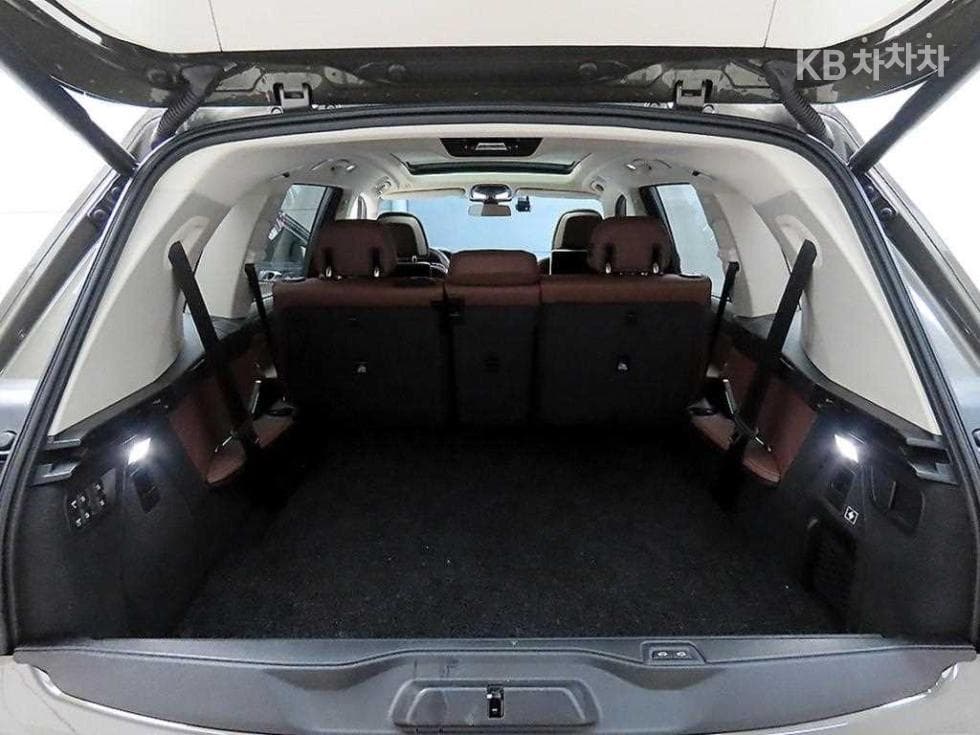 BMW X7(G07)xDrive 40i 디자Местен퓨어 Ексел런스 7-местен (Лимузин) - 18