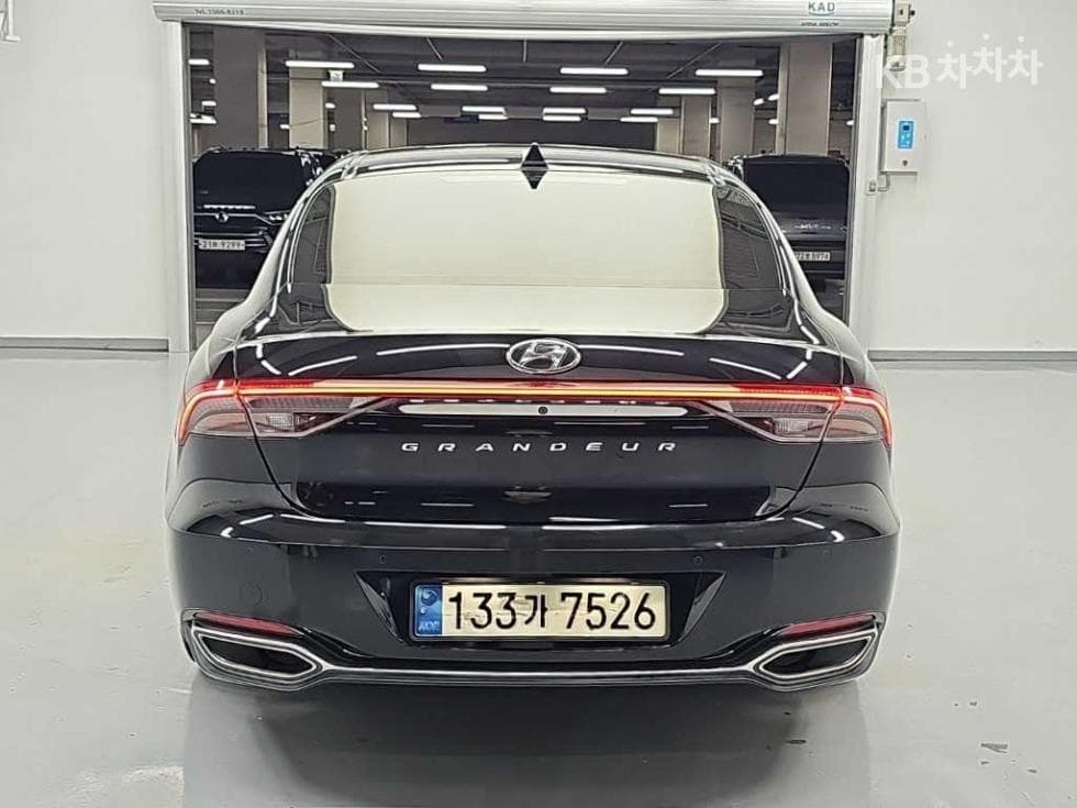 Hyundai The New (facelift) Grandeur (Azera)LPi 3.0 Premium 초이스 - 3
