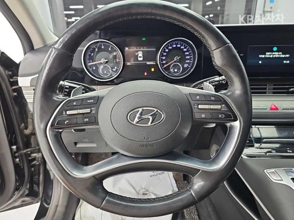 Hyundai The New (facelift) Grandeur (Azera)LPi 3.0 Premium 초이스 - 9