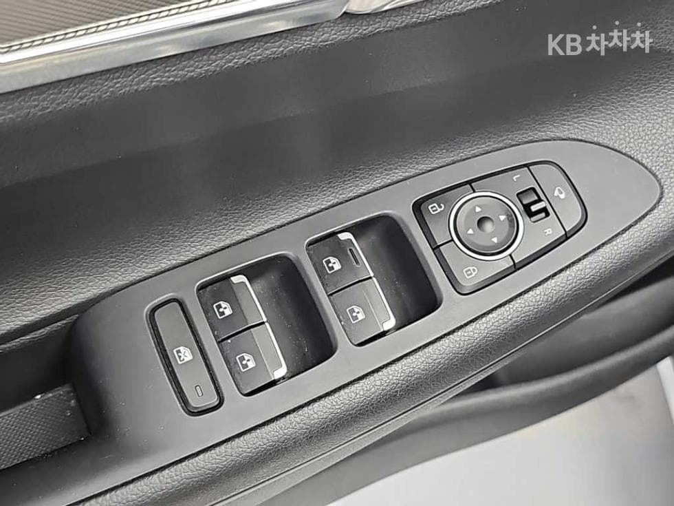 Hyundai The New (facelift) Grandeur (Azera)LPi 3.0 Premium 초이스 - 19