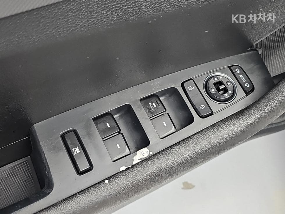 Хюндай Соната LFLPI Рент-а-кар Premium - 17